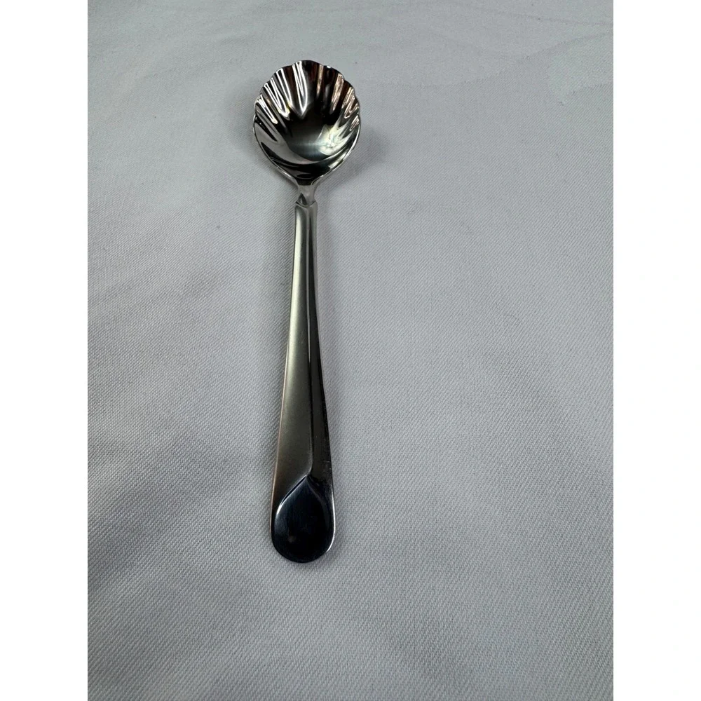 Zwilling J.A. Henckels Sugar Shell Spoon 18/10 Stainless Steel Scalloped 6 Inch